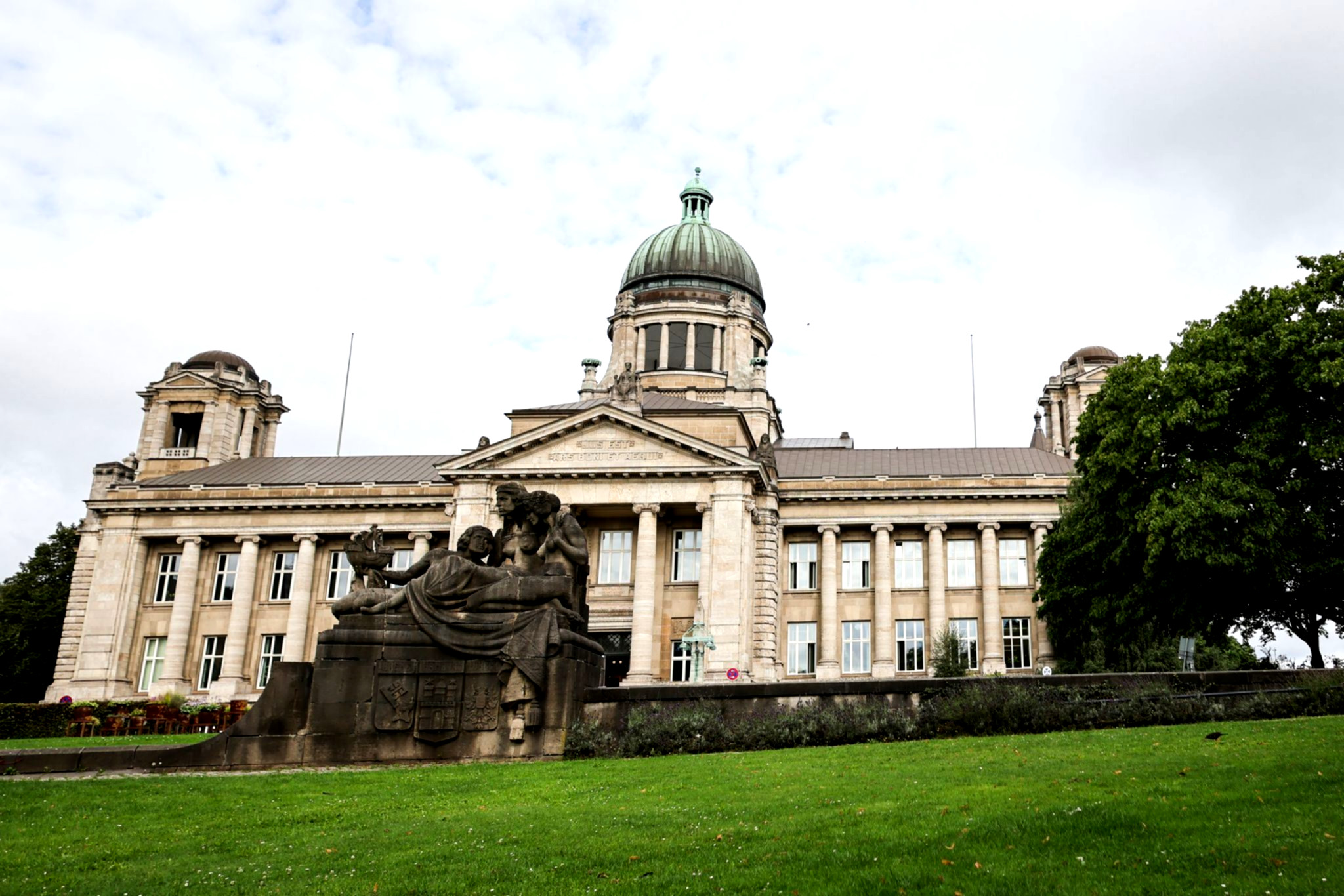 Hamburgs neues Wirtschaftsgericht nimmt erste Verfahren auf